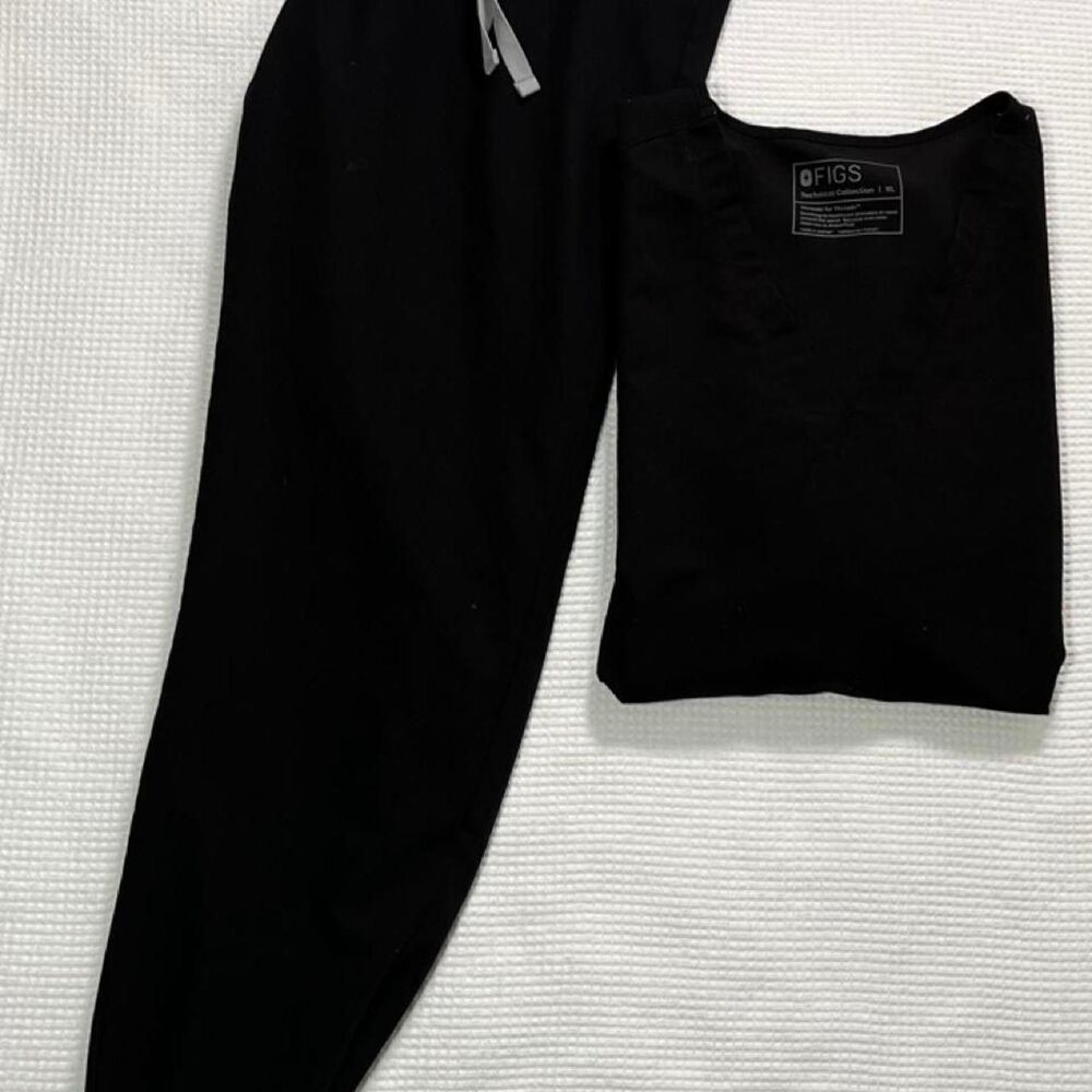 Black Fig Scrub Set Womens Top Size: XL Pants: Large Tall